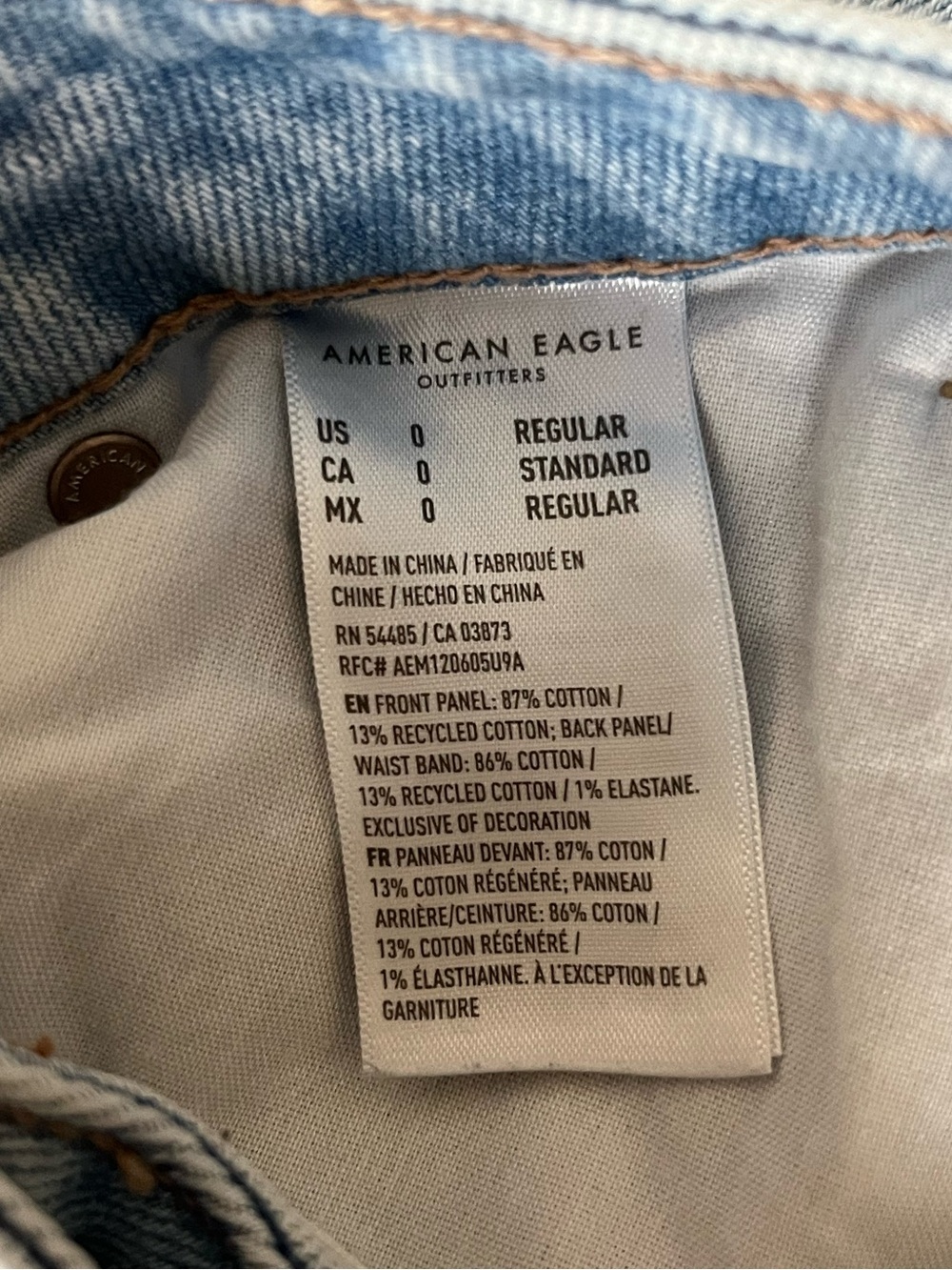 American Eagle Women’s Light Wash Strigid Jeans Size 0 Regular - Picture 6 of 9